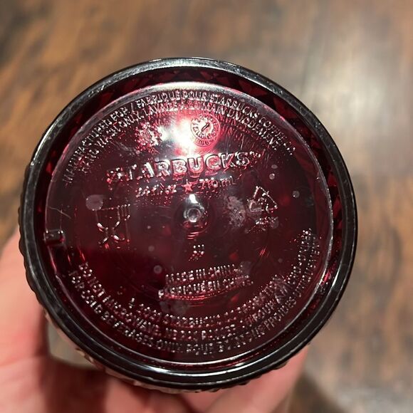 Burgundy Starbucks Cup 24 fl. Oz GUC - Picture 4 of 7